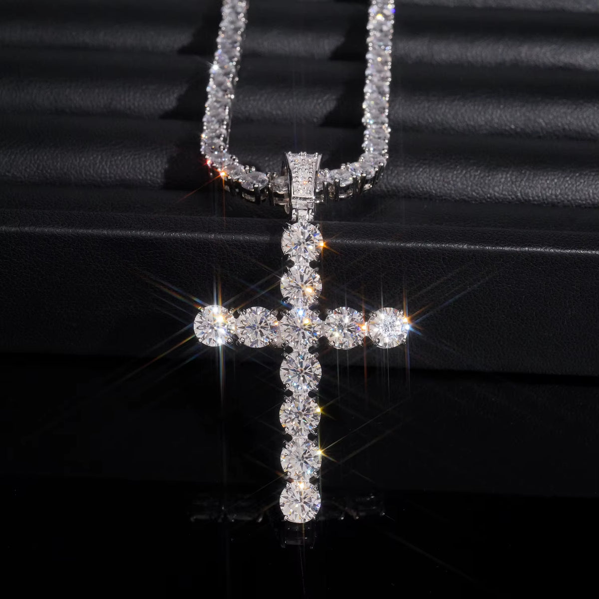 USA Ready Shipping Hip Hop Jewelry 6.0Mm Cross Moissanite Pendant 925 Silver Iced Out Pendant Charm Cross